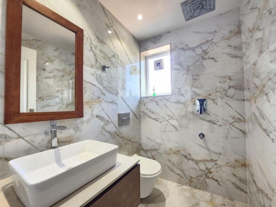 Gulzar 2Bhk Service Apartment, Kannur Buitenkant foto