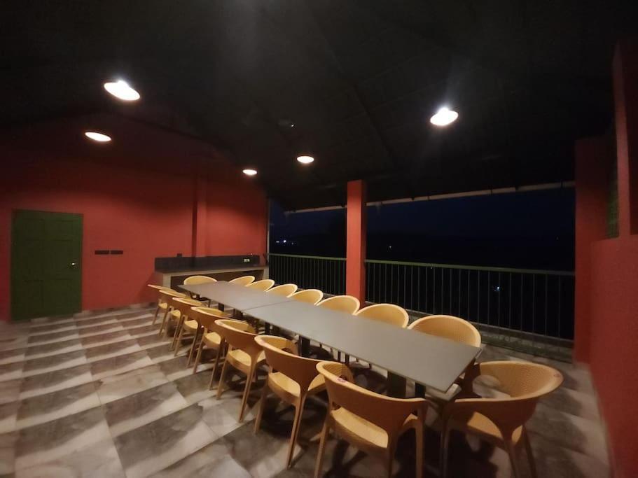 Gulzar 2Bhk Service Apartment, Kannur Buitenkant foto