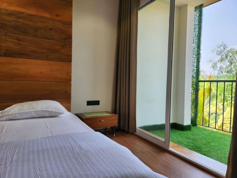 Gulzar 2Bhk Service Apartment, Kannur Buitenkant foto