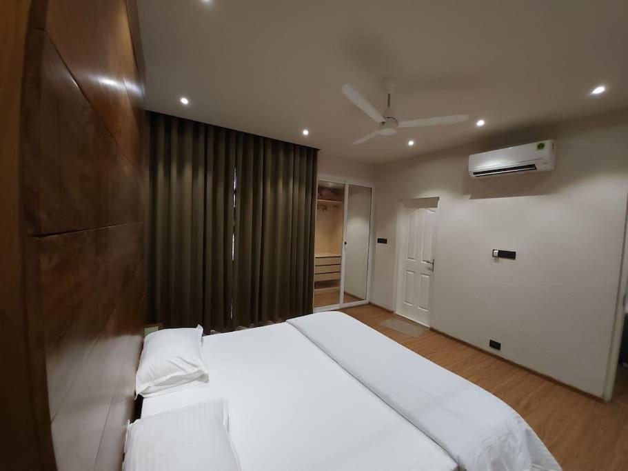 Gulzar 2Bhk Service Apartment, Kannur Buitenkant foto